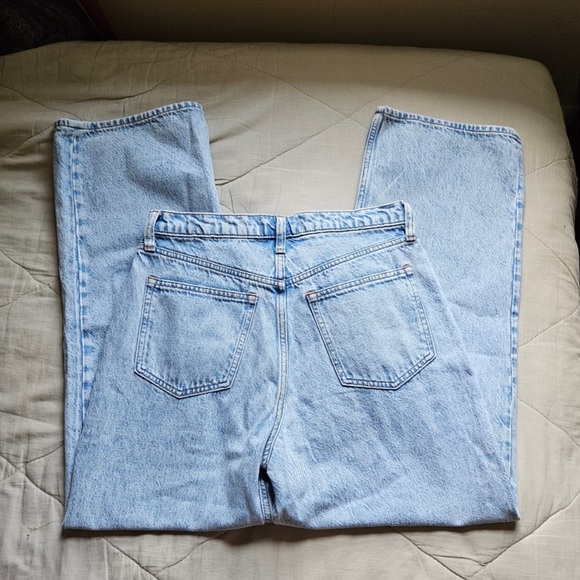 Abercrombie and Fitch High Rise Loose Fit - Picture 3 of 6